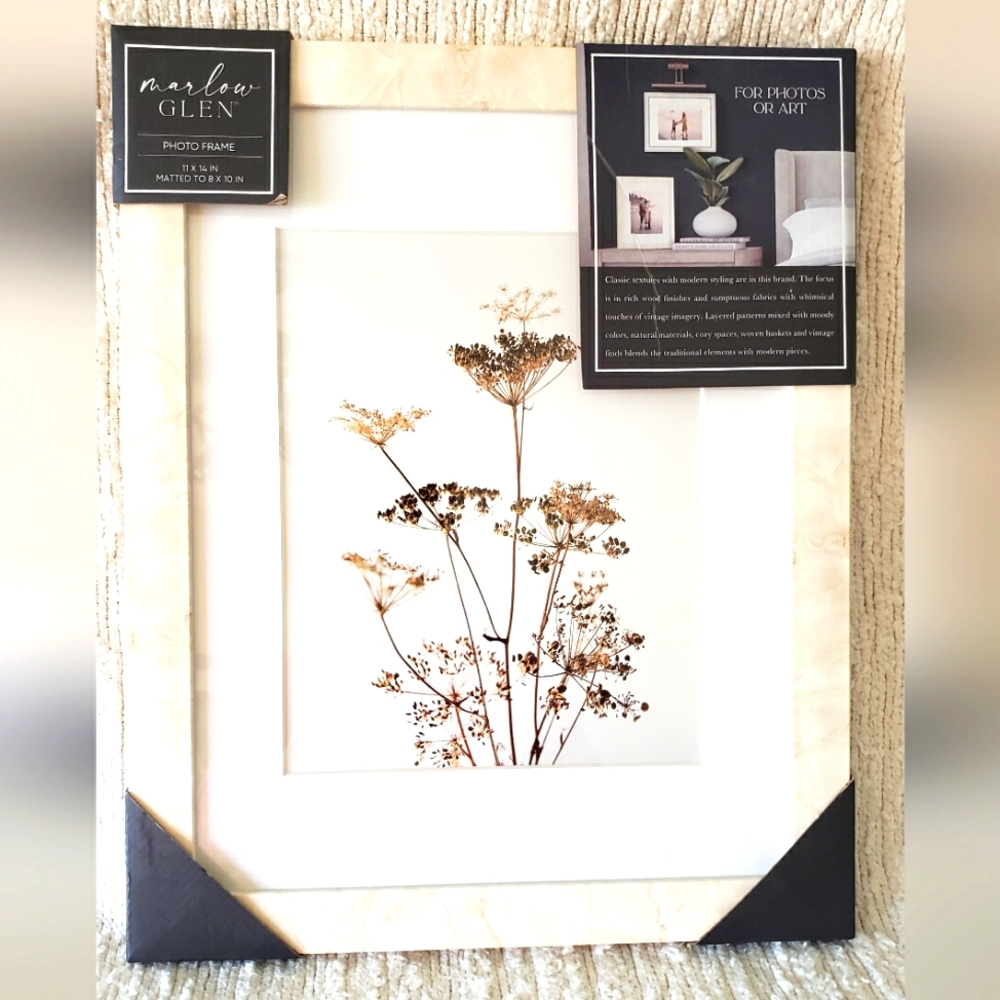 BEAUTIFUL FAUX MARBLE FRAME